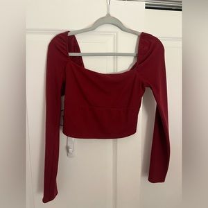 Maroon long sleeve crop top